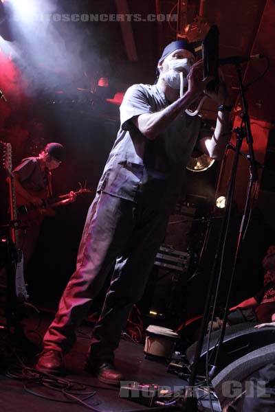 CLINIC - 2014-12-13 - PARIS - La Maroquinerie - 